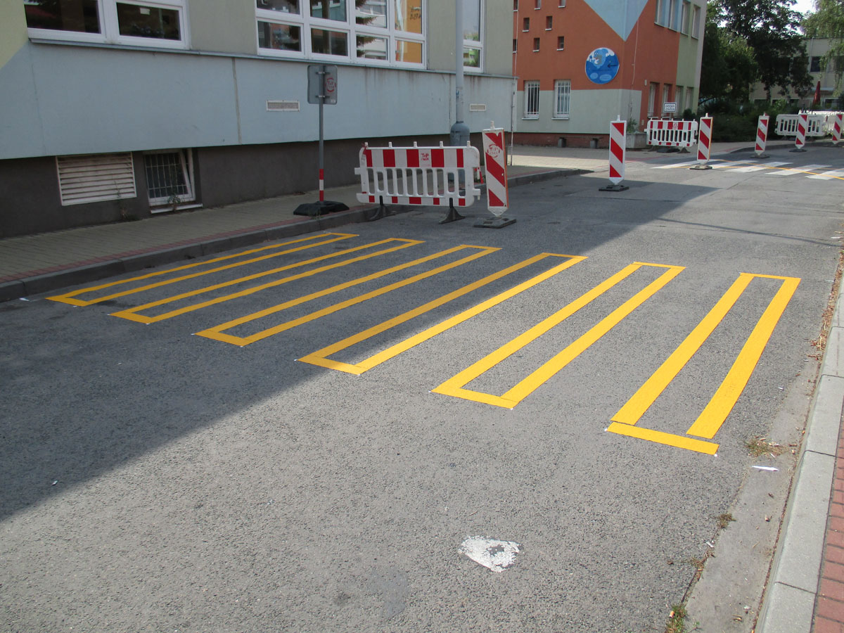 Komplexní služby v oblasti dopravního značení vám zajistí zkušená firma